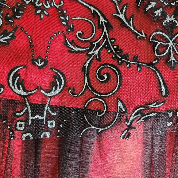 Black and Red Lace Prom Dress - Picture 7 of 8